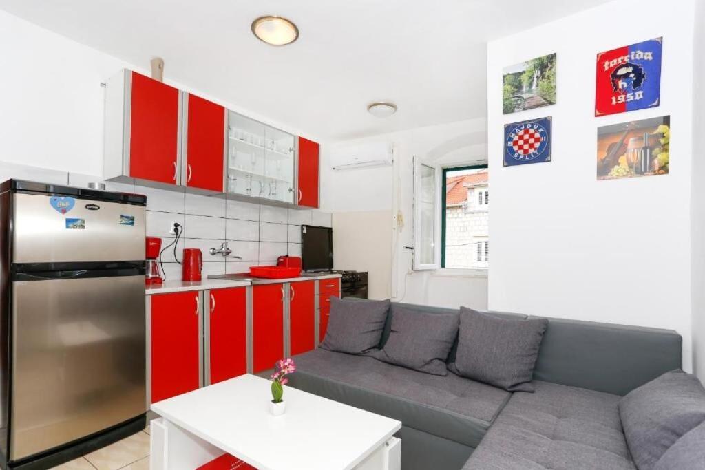 Apartment Duje Split Exterior photo